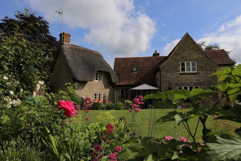 Thatch Cottage Lacock Exterior foto